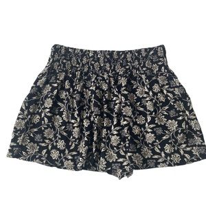 Philosophy Republic Clothing Floral Shorts Ladies Med Black Cream Pockets NWT